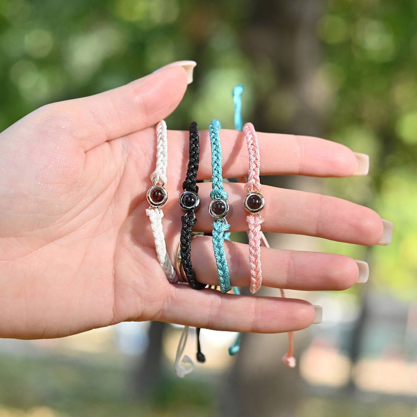 Personalisiertes Armband mit Foto in Nanogravur